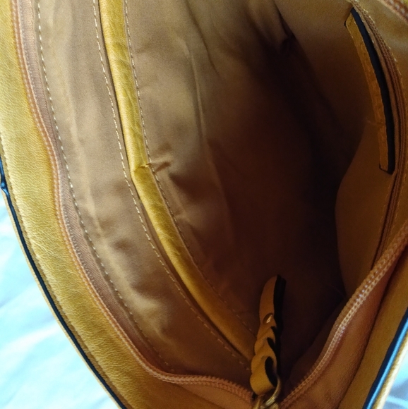 Mia & Luca Brown Purse - Picture 5 of 6